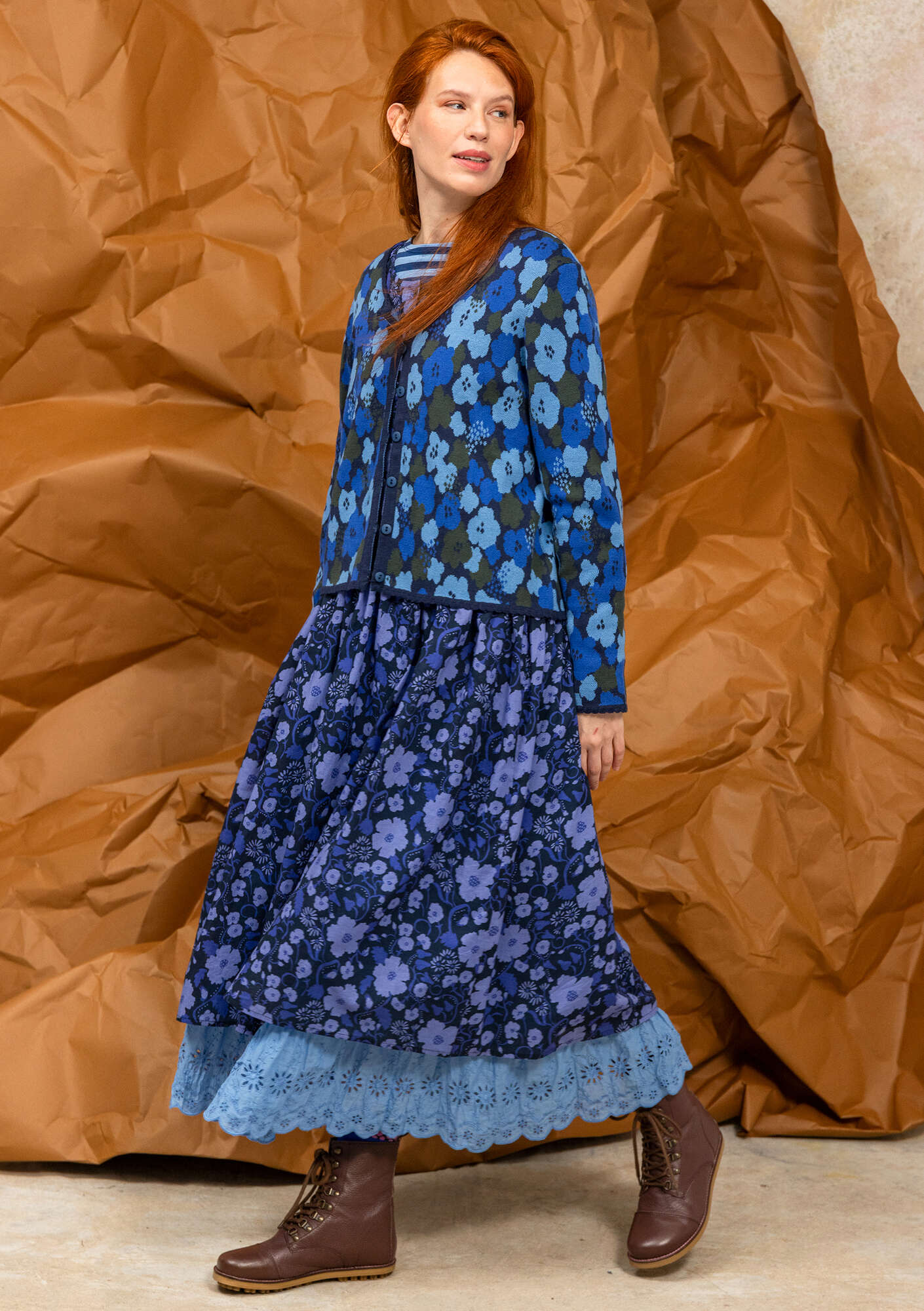 Hillevi” floral cardigan in organic/recycled cotton gudrunsjoden.com