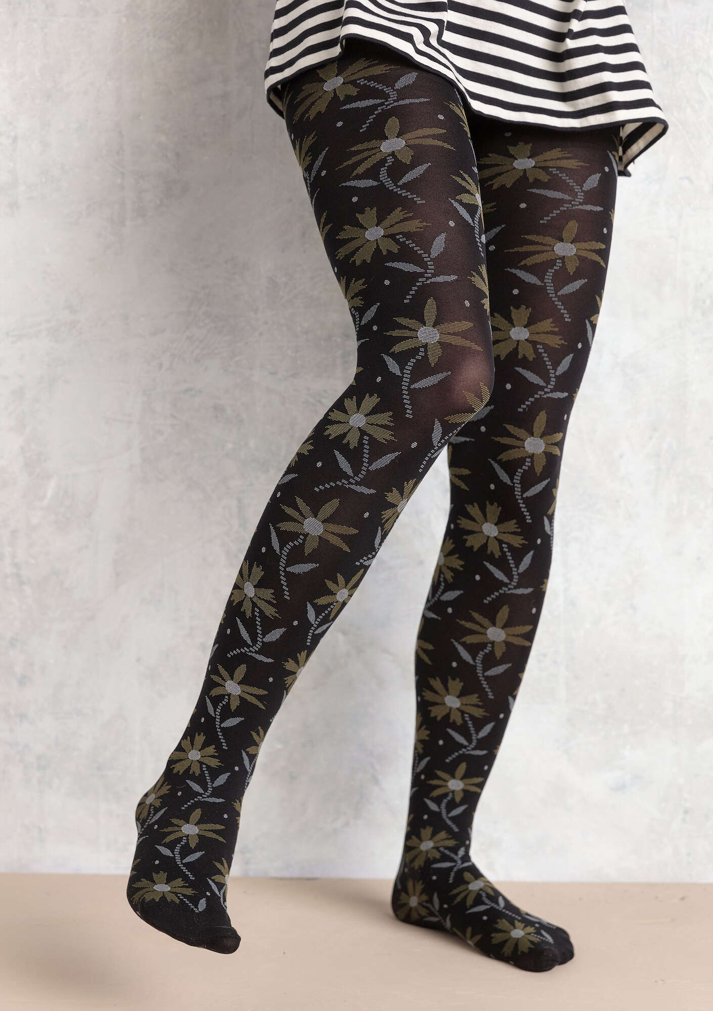 “Isolde” jacquard-patterned tights in recycled nylon black