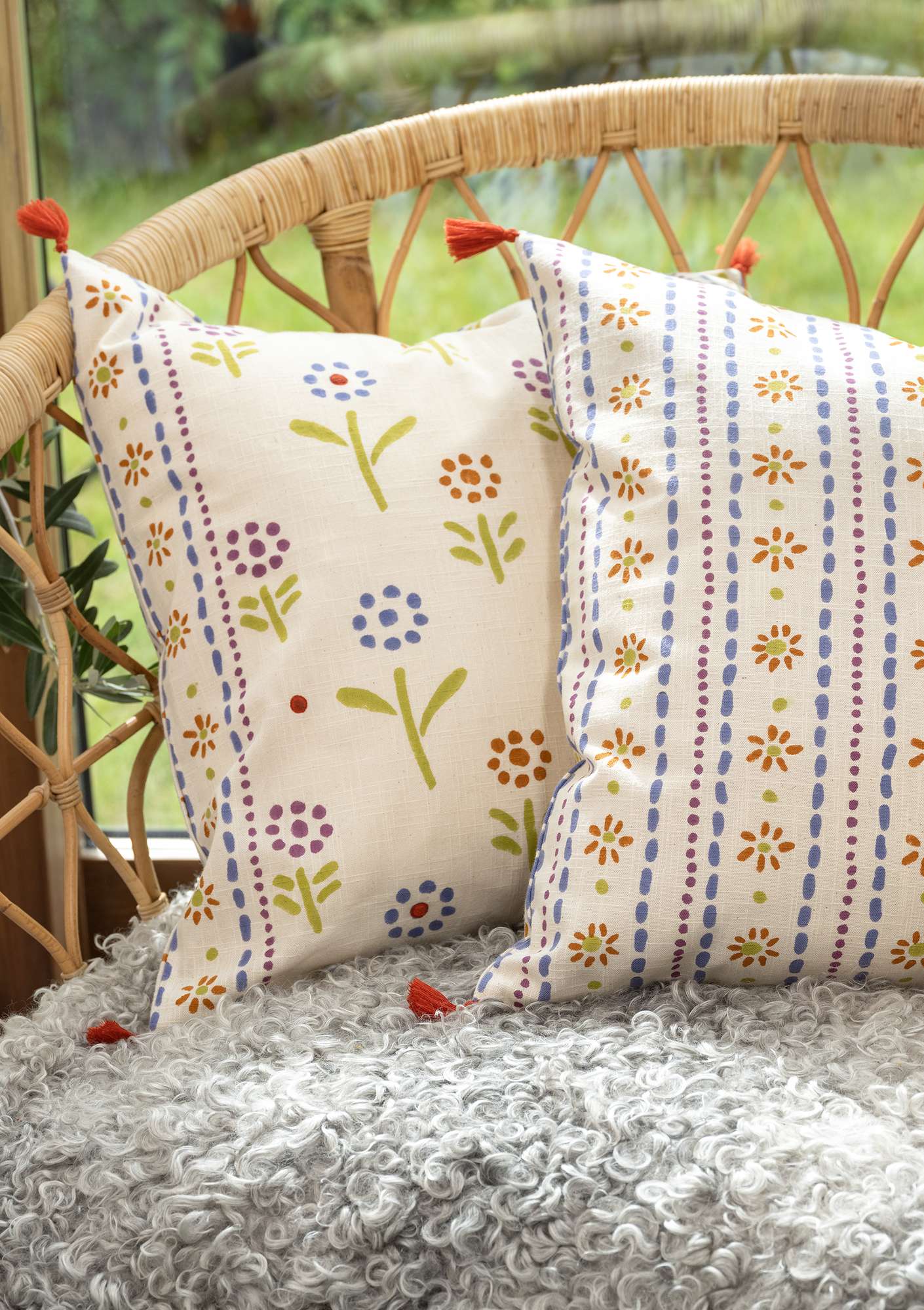 “Chai” cushion cover in organic cotton vanilla thumbnail