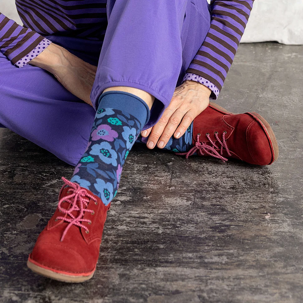 Lace-up shoes in nubuck - lingonberry
