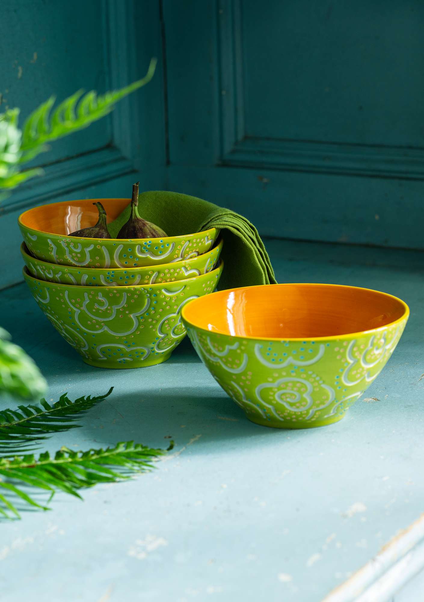 “Krumelur” ceramic bowl asparagus thumbnail