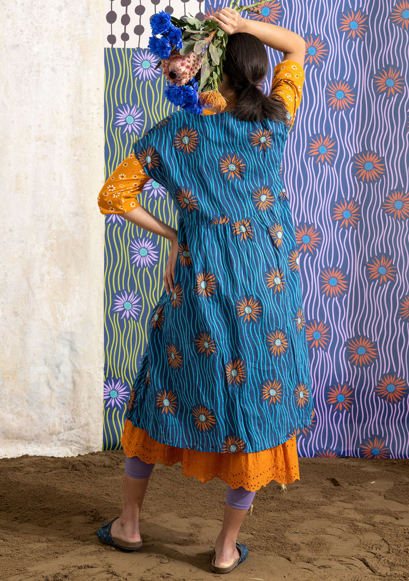 Woven “Makutsi” dress in organic cotton lagoon blue thumbnail