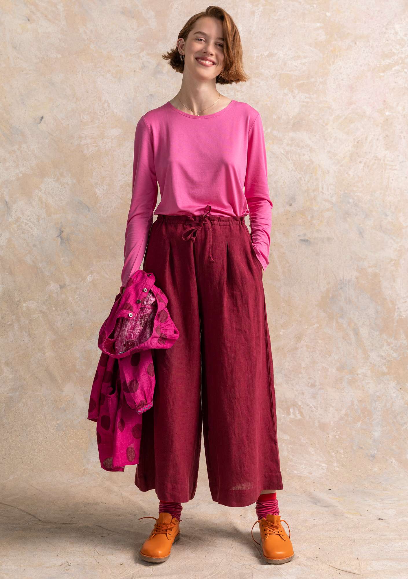 Woven linen trousers purple red thumbnail