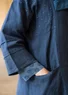 “Andante” indoor jacket in linen (ink blue M)