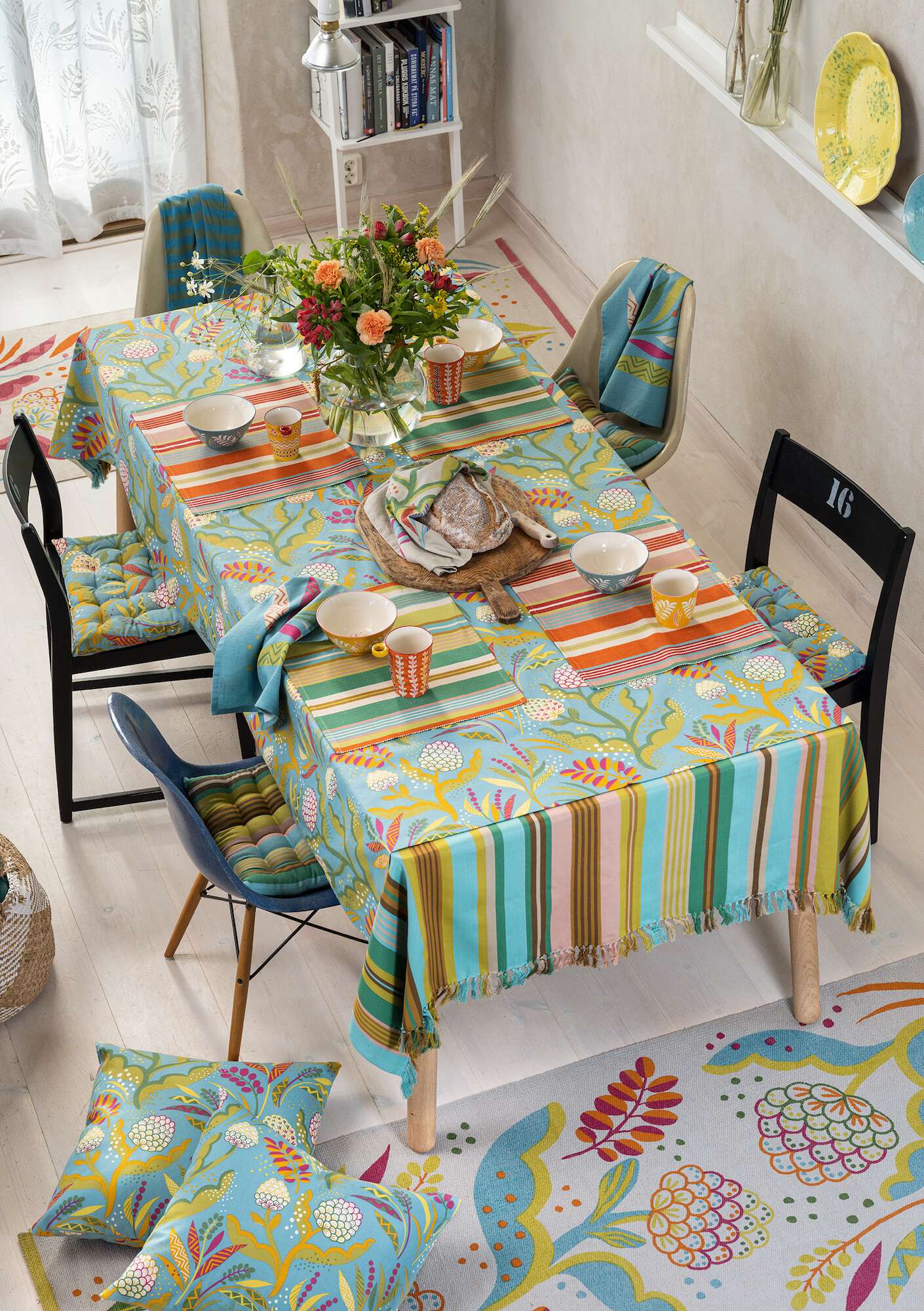 “Bolster” tablecloth in organic cotton jade