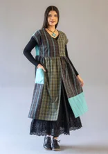 Solid-colour underskirt with organic cotton lace - black