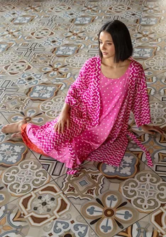 “Travel” woven viscose kimono - pink begonia