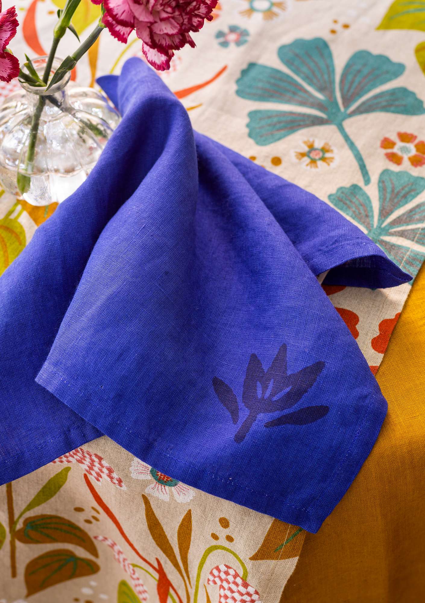 Washed linen cloth napkin klein blue thumbnail