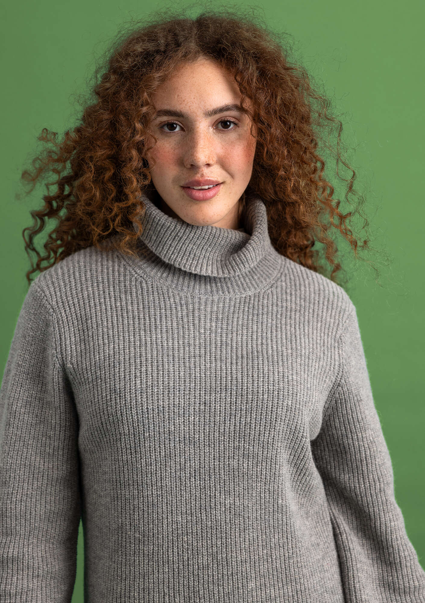 Turtleneck sweater in lambswool light grey melange