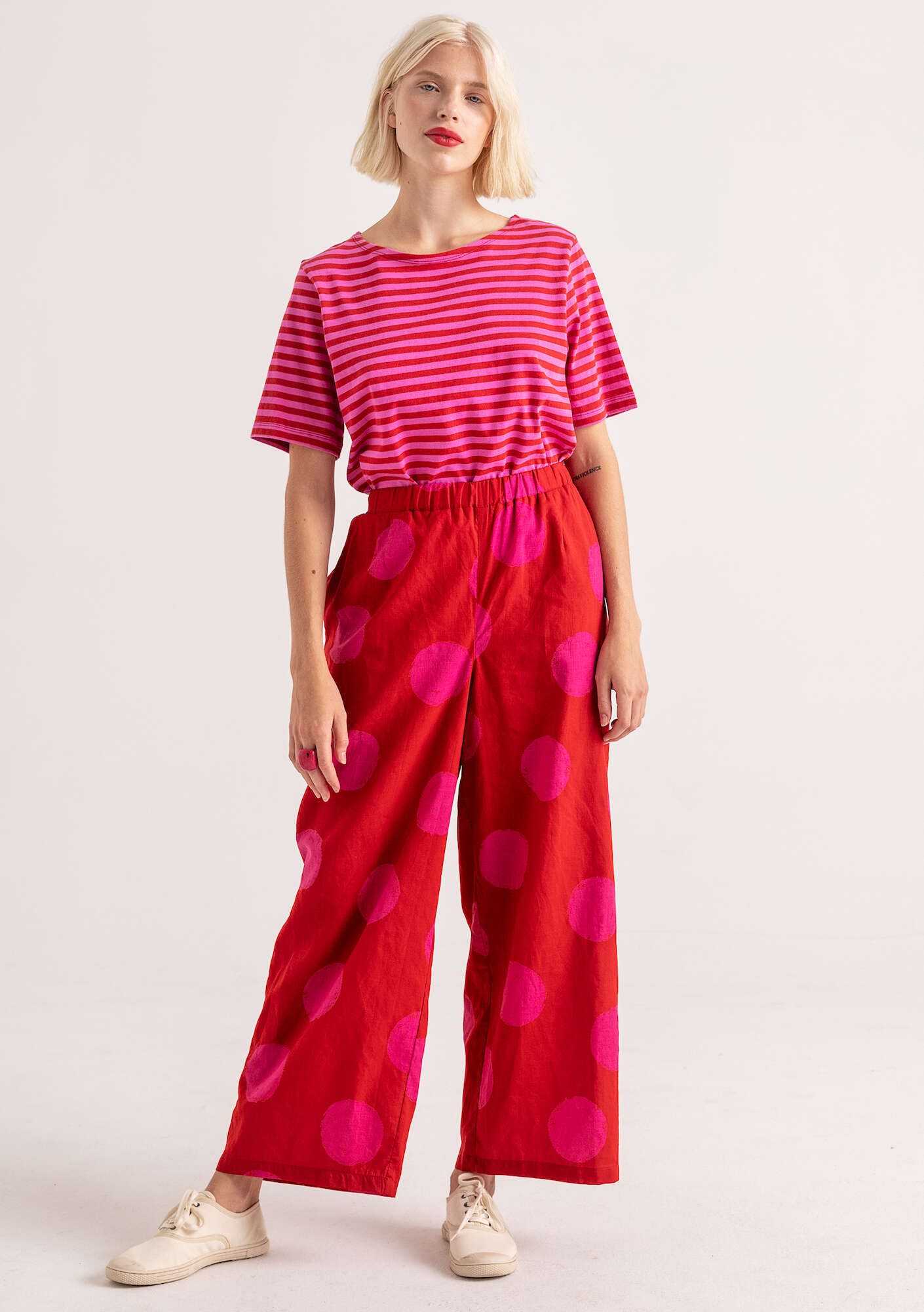  Woven “Palette” pants in organic cotton parrot red/patterned thumbnail