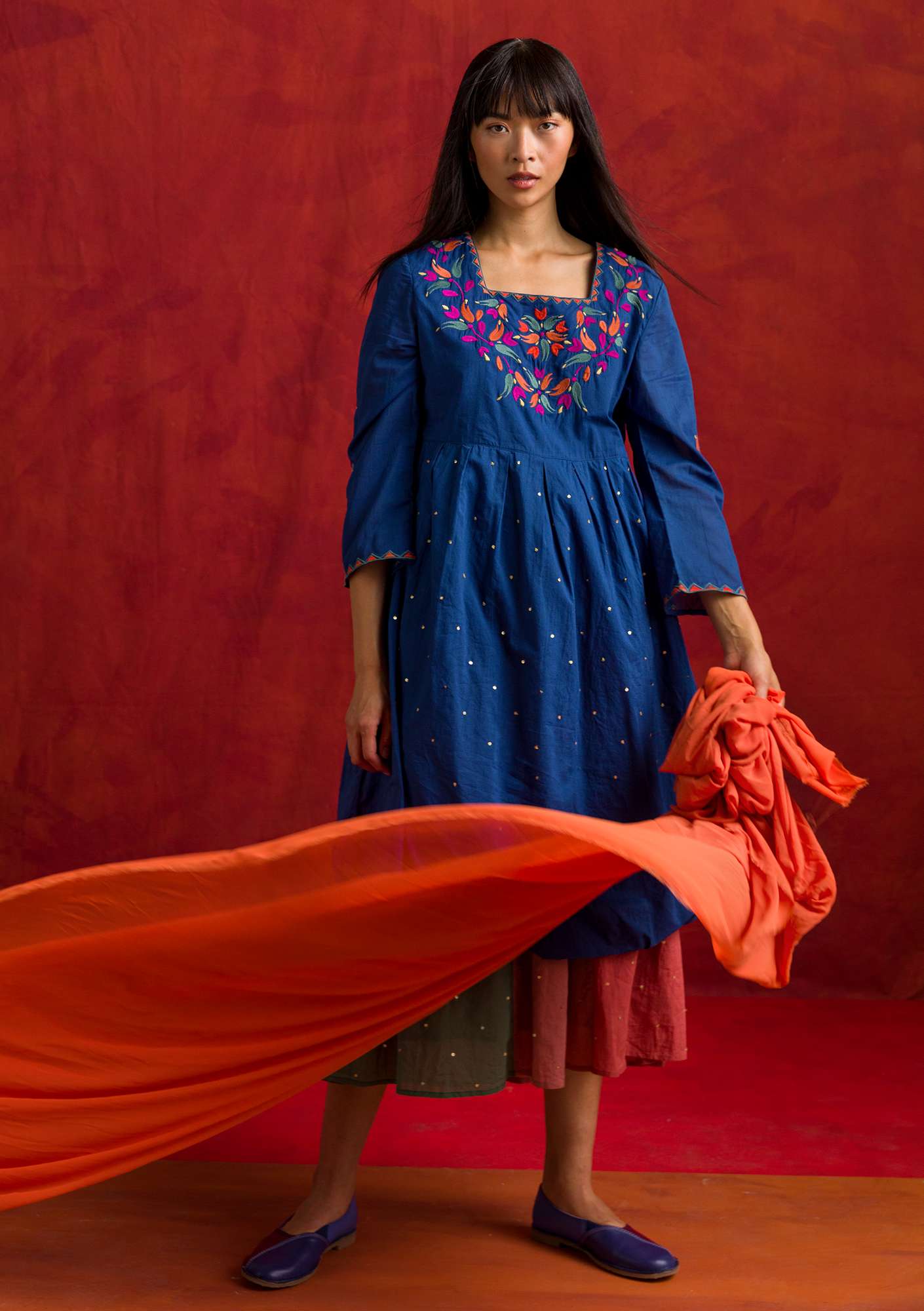 Kleid „Volcano“ aus Öko-Baumwollgewebe indigoblau thumbnail