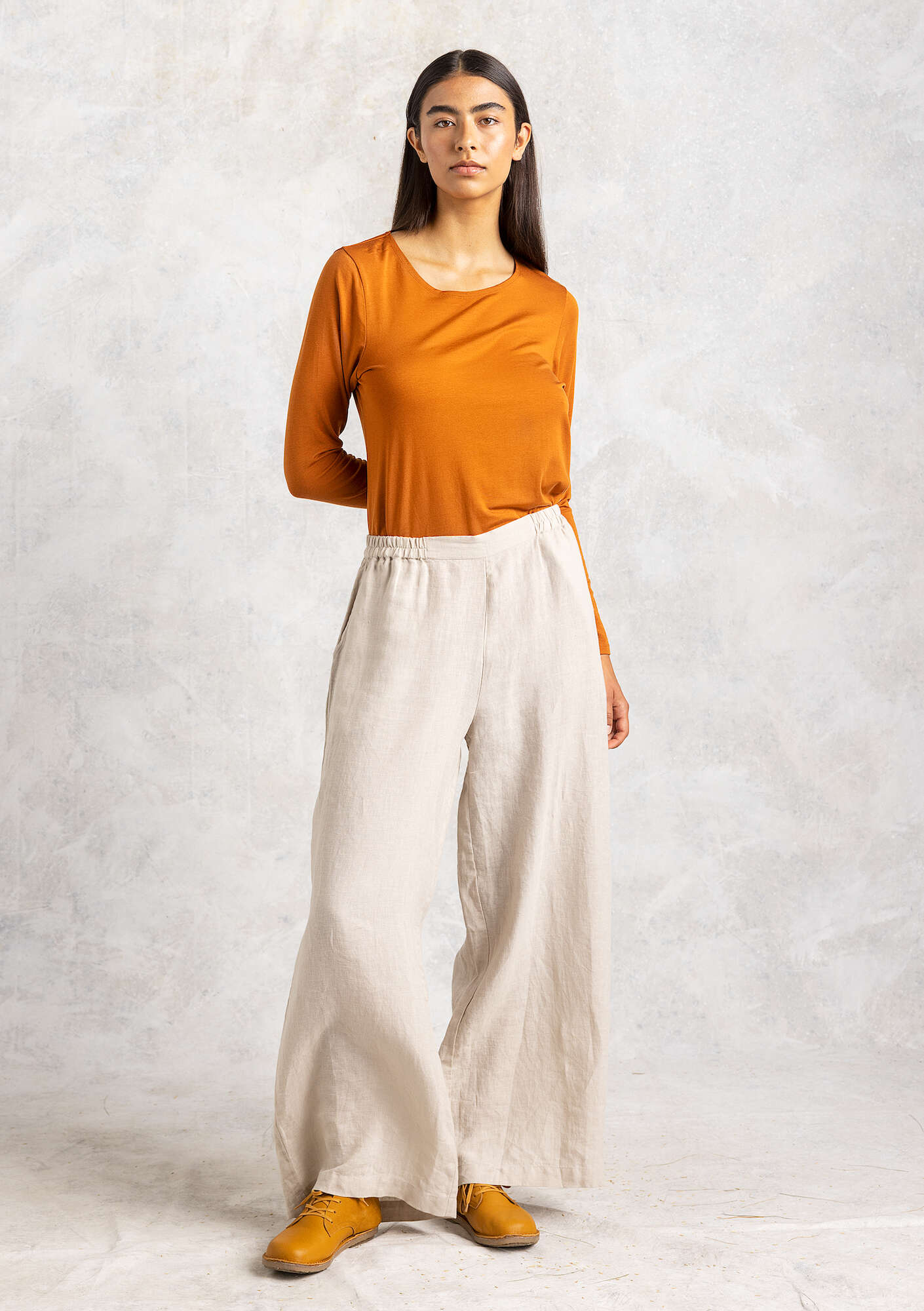 Linen trousers natural