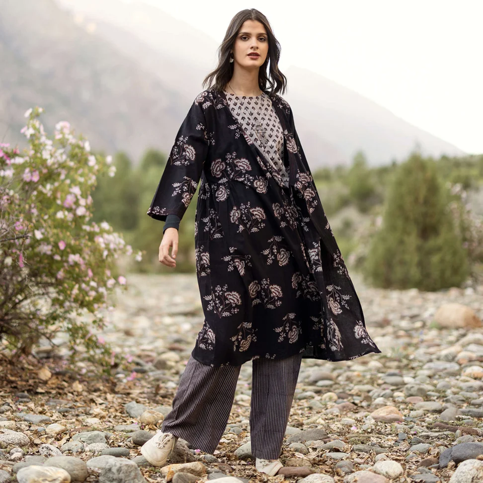 Webkleid „Rose hip“ aus Bio-Baumwolle - schwarz