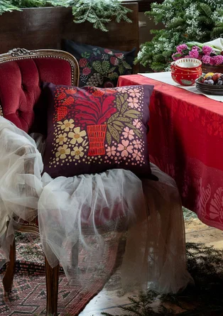 “Gnistra” organic cotton cushion cover - aubergine