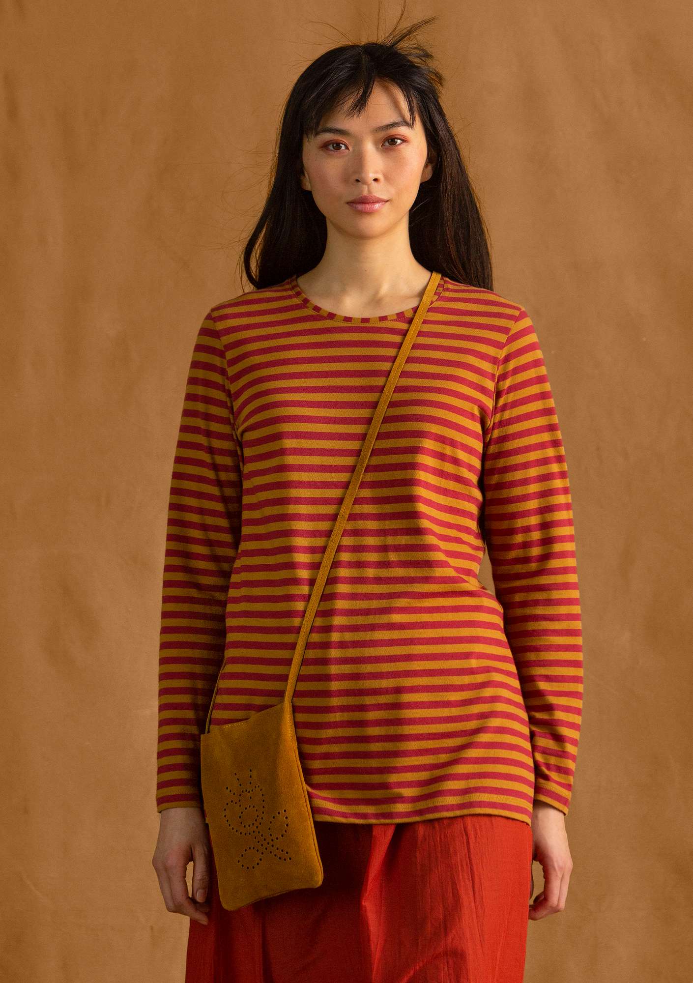 Essential striped sweater in organic cotton cranberry/curry thumbnail