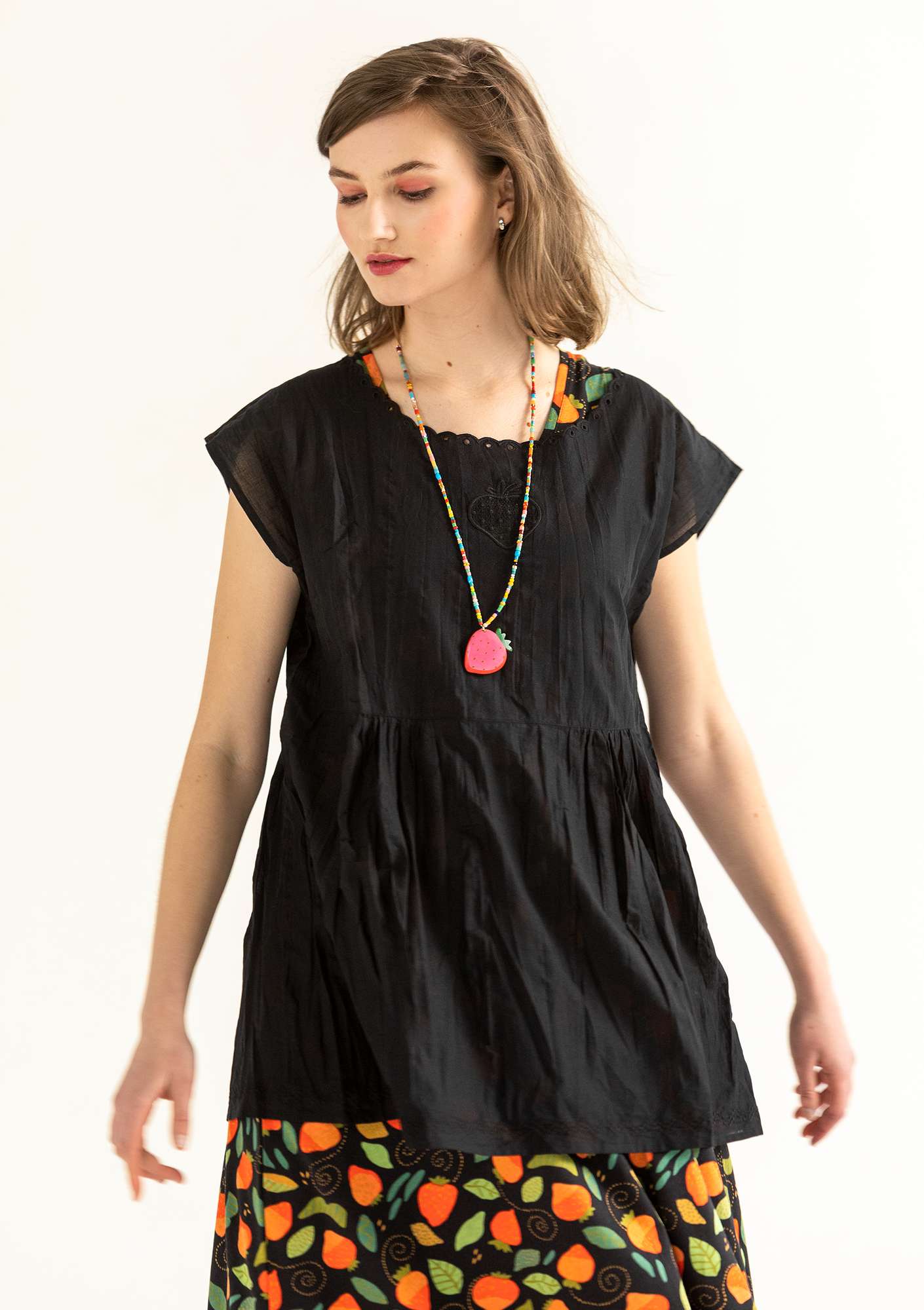 “Eve” organic/recycled cotton blouse black thumbnail