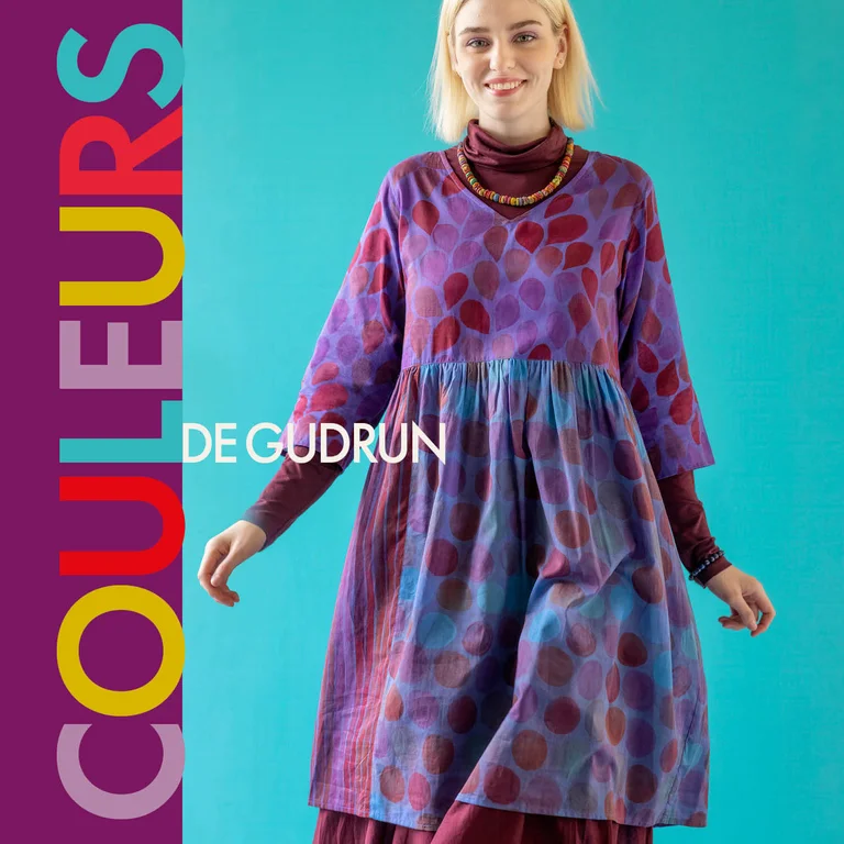 En kvinde klædt i tøj fra Gudrun Sjödéns Pariskollektion.