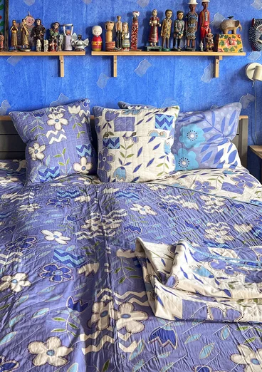 “Drömmar” organic cotton double bedspread - dark lavender