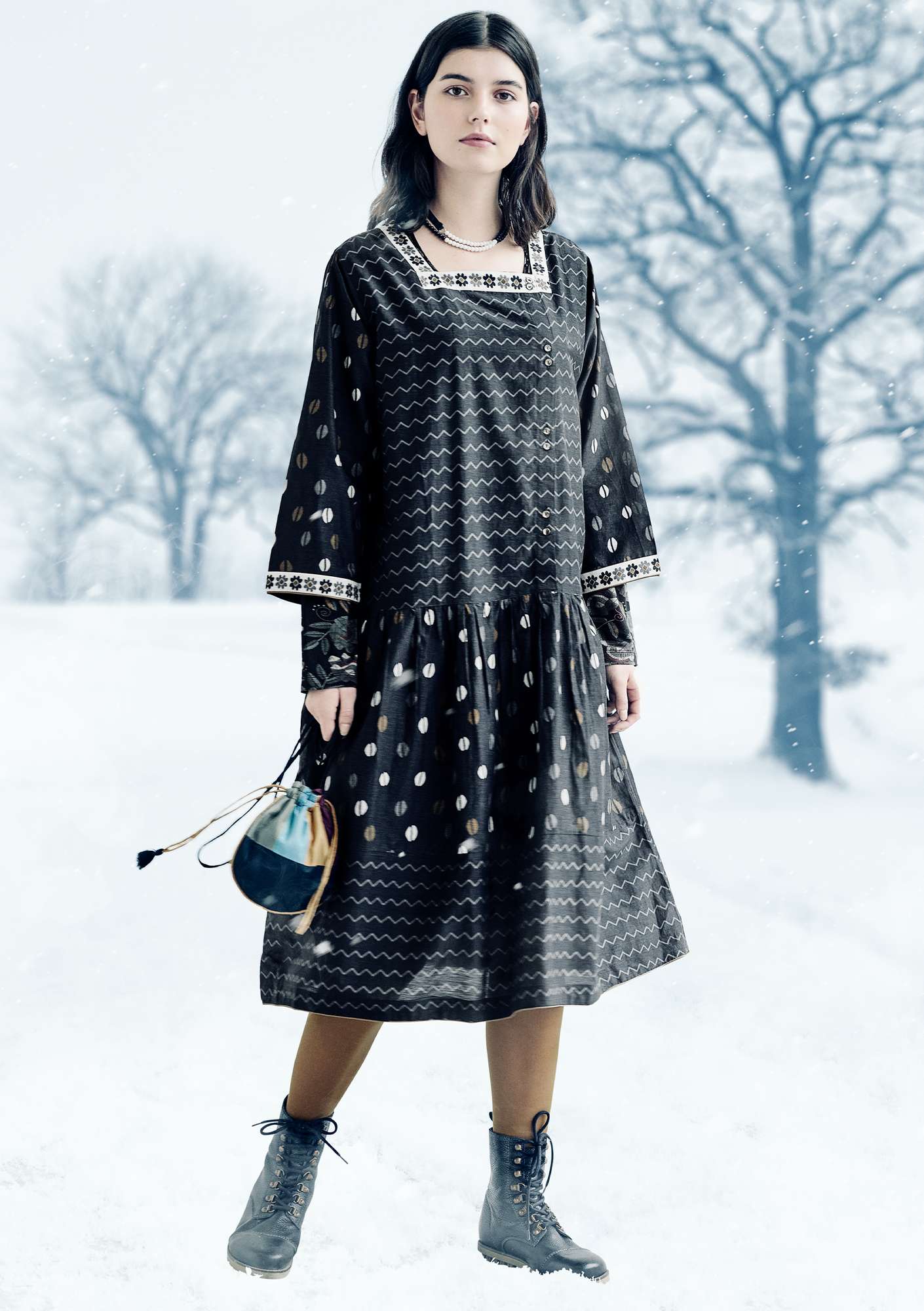 Kleid „Vilhelmina“ aus Öko-Baumwolle/Seide dunkelaschgrau thumbnail