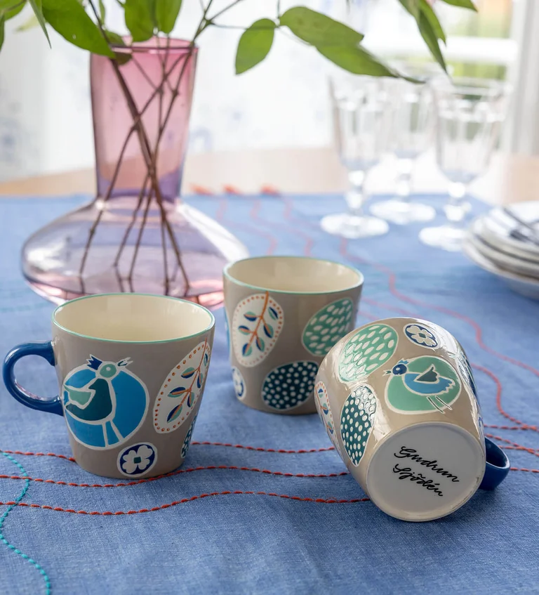 “Nest” ceramic mug