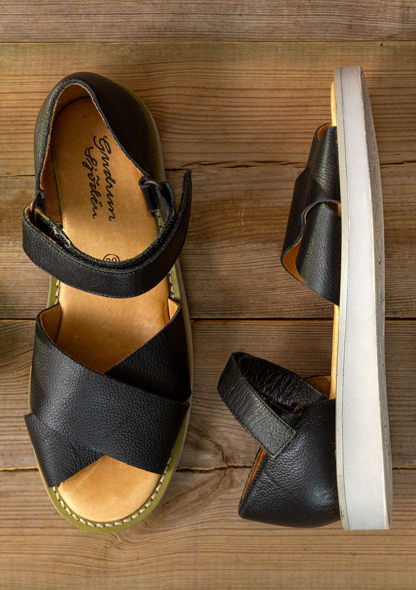 Sandalen aus Nappaleder schwarz thumbnail