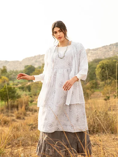 “Cumulus” woven dress in cotton