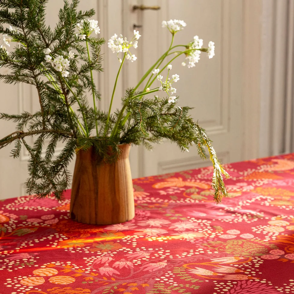 Tischdecke „Alaska Forest“ aus Bio-Baumwolle - poppy