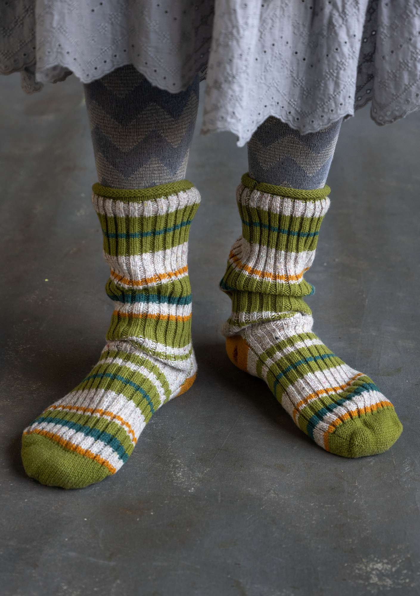 Spicy boot socks made from lambswool/recycled polyamide white pepper