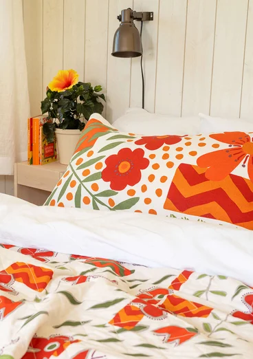 “Drömmar” floral organic cotton cushion cover - multicoloured