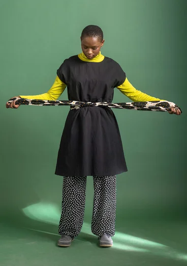 Vevd ermeløs kjole i økologisk bomull - svart