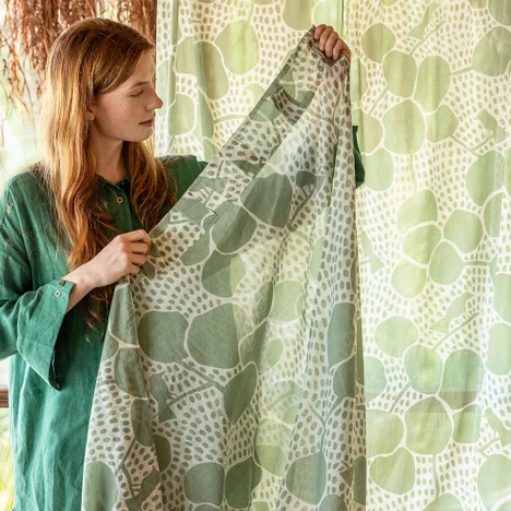 Gordijn "Galapagos" van biologisch katoen - nevelgroen