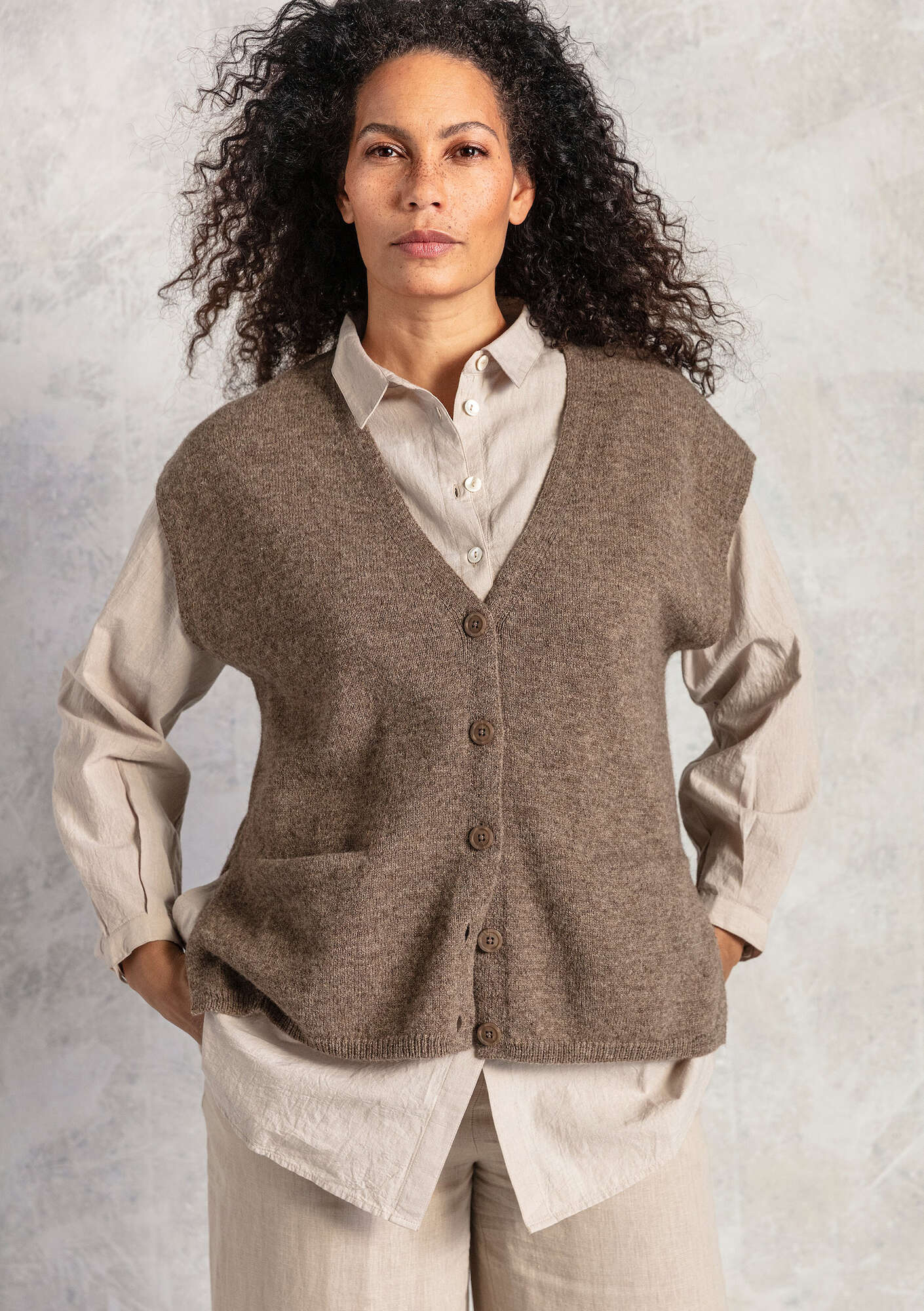 Wool vest potato melange/undyed