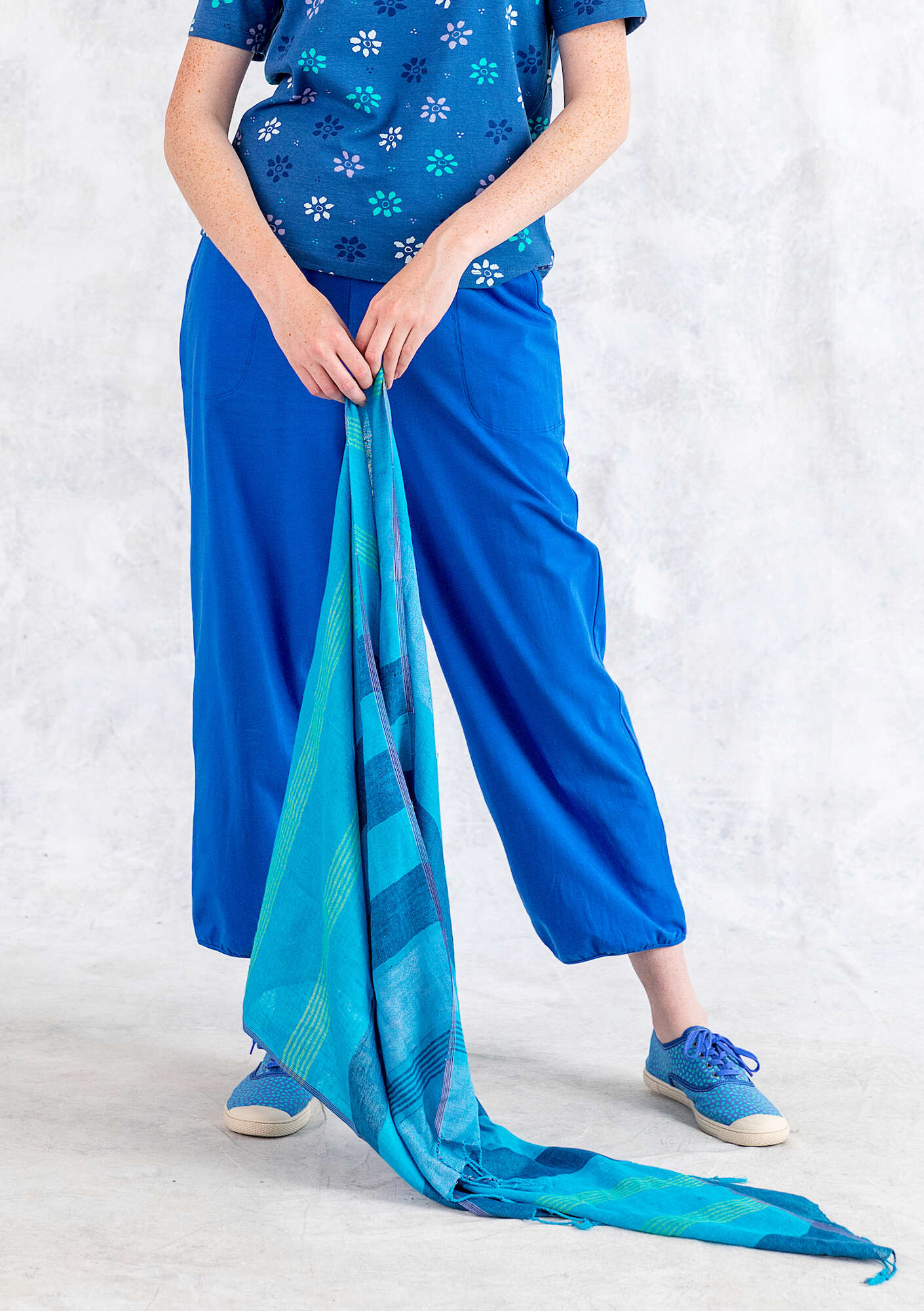 Pantalon en jersey de coton biologique/élasthanne bleu saphir thumbnail