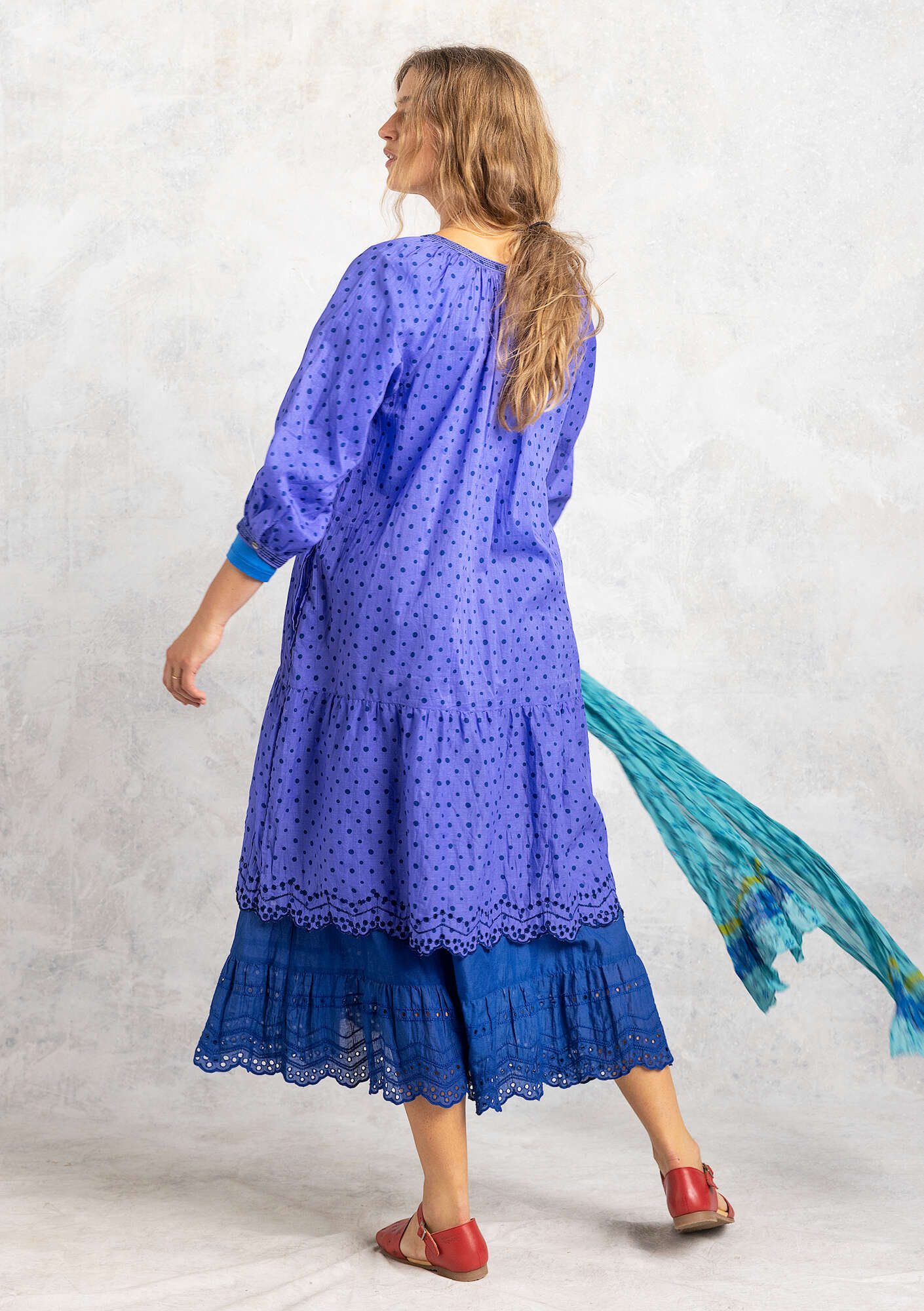 Vevd kjole «Lilly» i økologisk bomull blå lotus