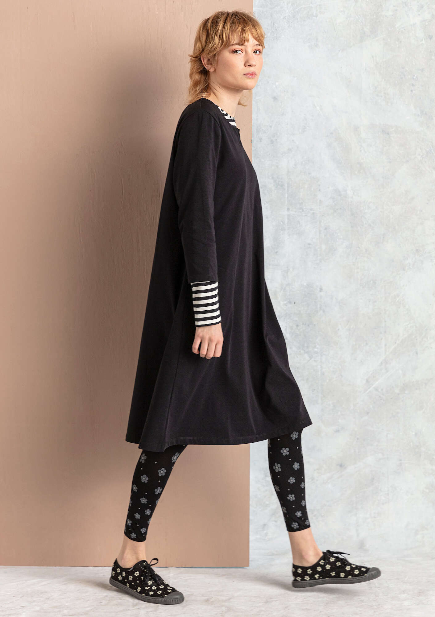 “Belle” jersey dress in organic cotton/spandex black thumbnail
