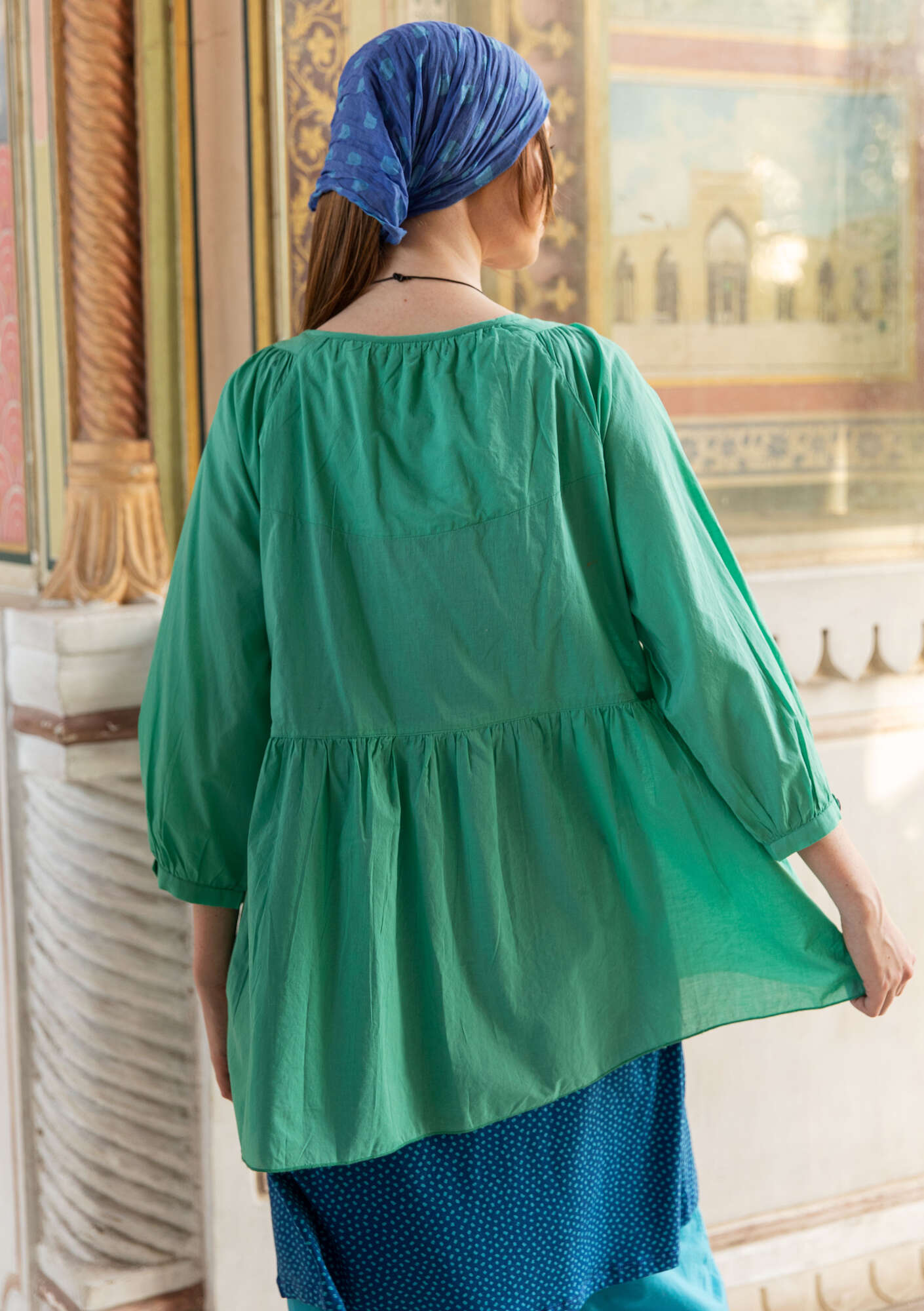 “Insta” artist’s blouse in organic cotton pale orient green thumbnail