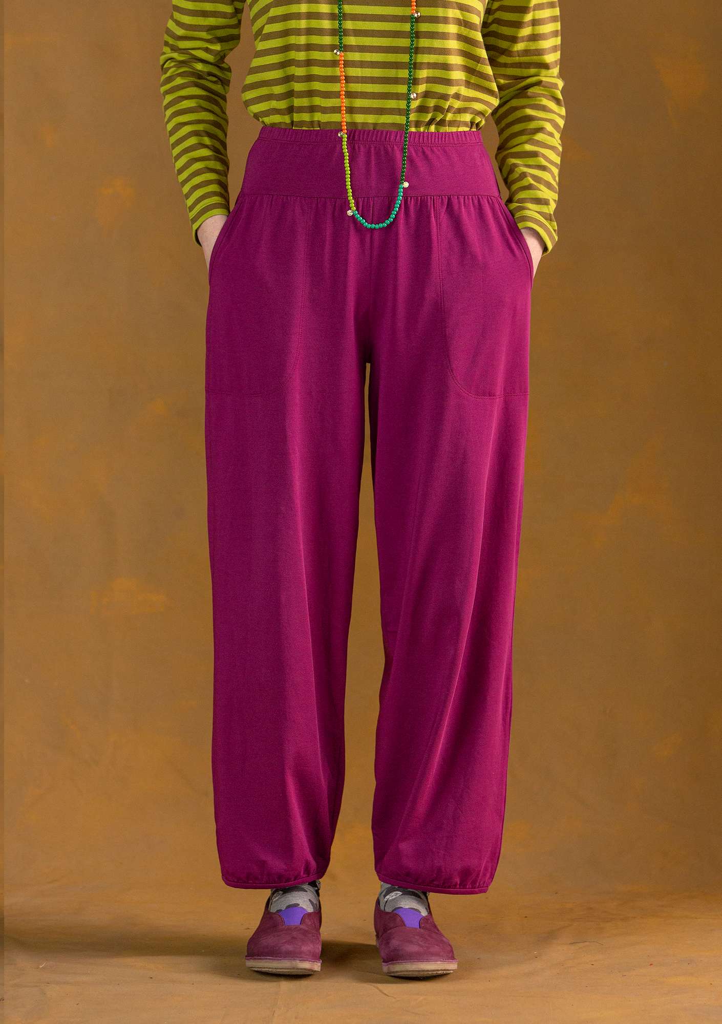 Jersey pants in organic cotton/spandex grape thumbnail