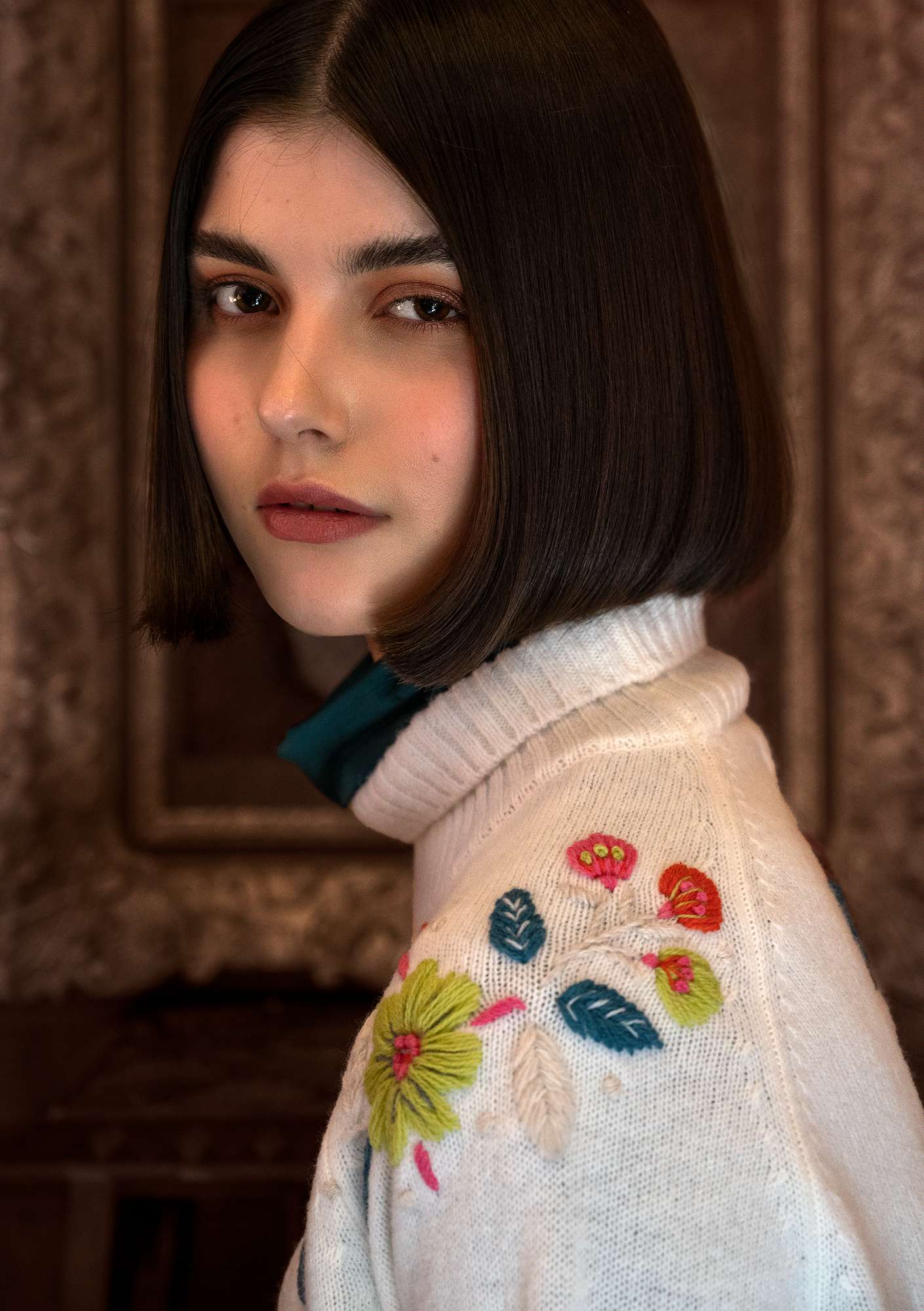 Hand-embroidered “Margrethe” wool sweater vanilla thumbnail