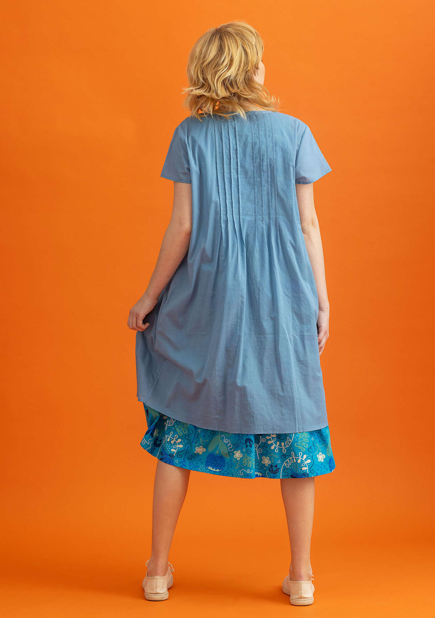Geweven jurk van biologisch katoen grijsblauw thumbnail