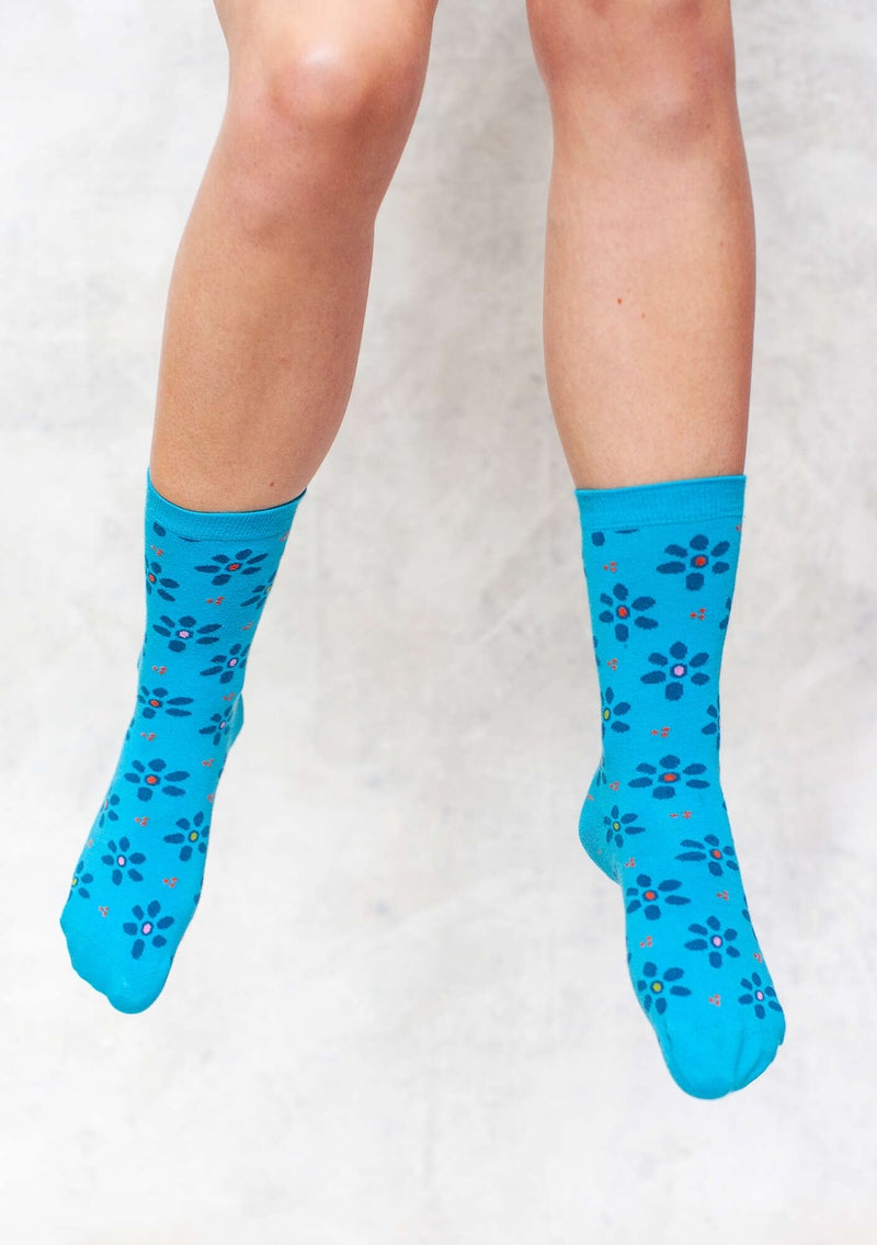 “Ester” socks in organic cotton lagoon blue