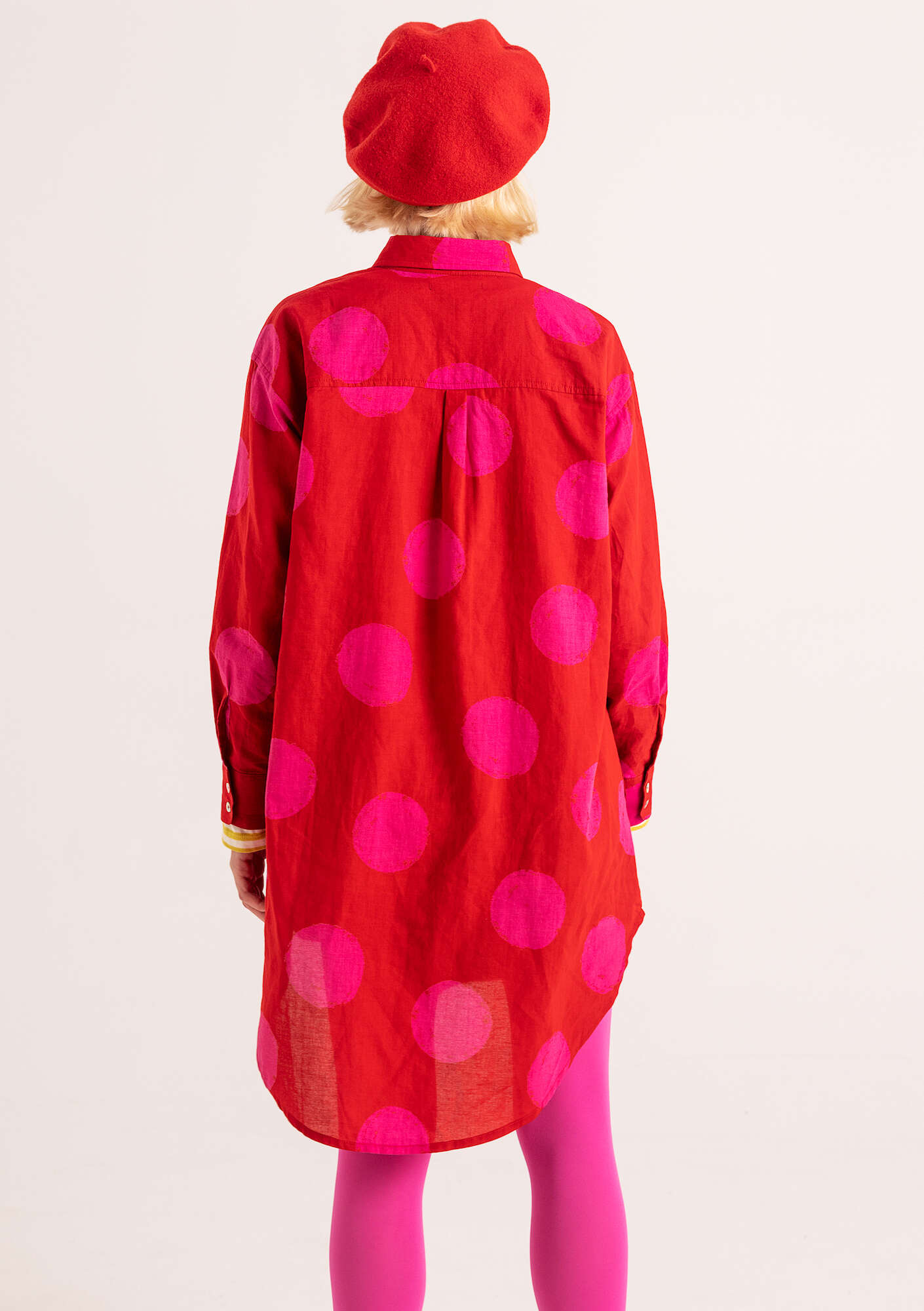 “Palette” shirt dress in organic cotton parrot red/patterned