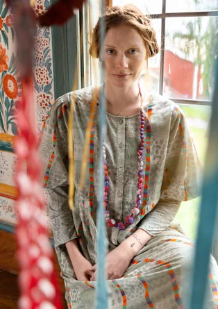 Kleid „Horisont“ aus Öko-Baumwolle - hellwarmgrau