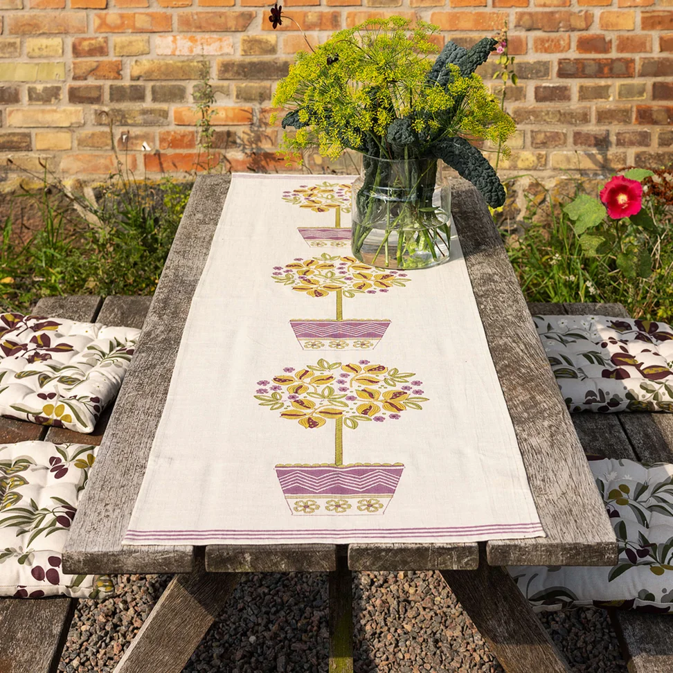 Chemin de table "Lemon tree" en coton biologique - olive