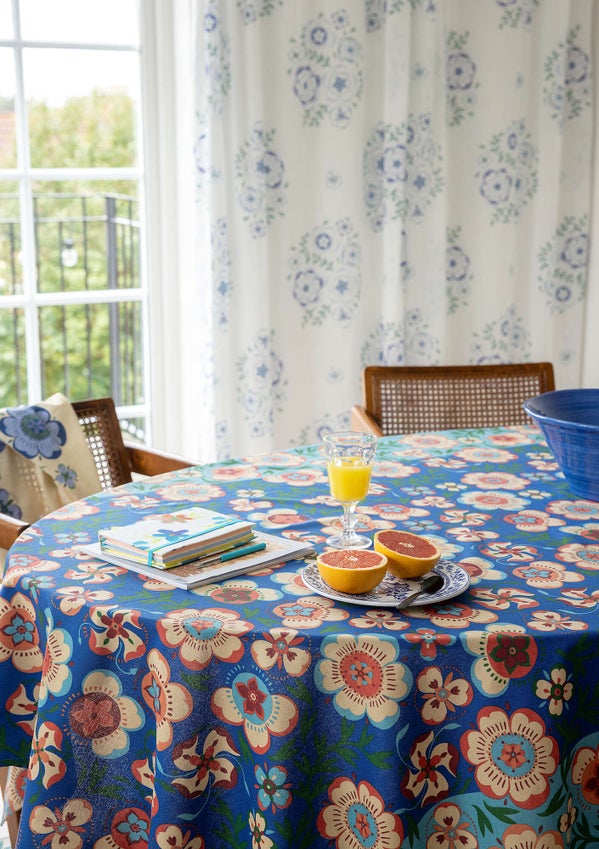 Desert Bloom tablecloth porcelain blue