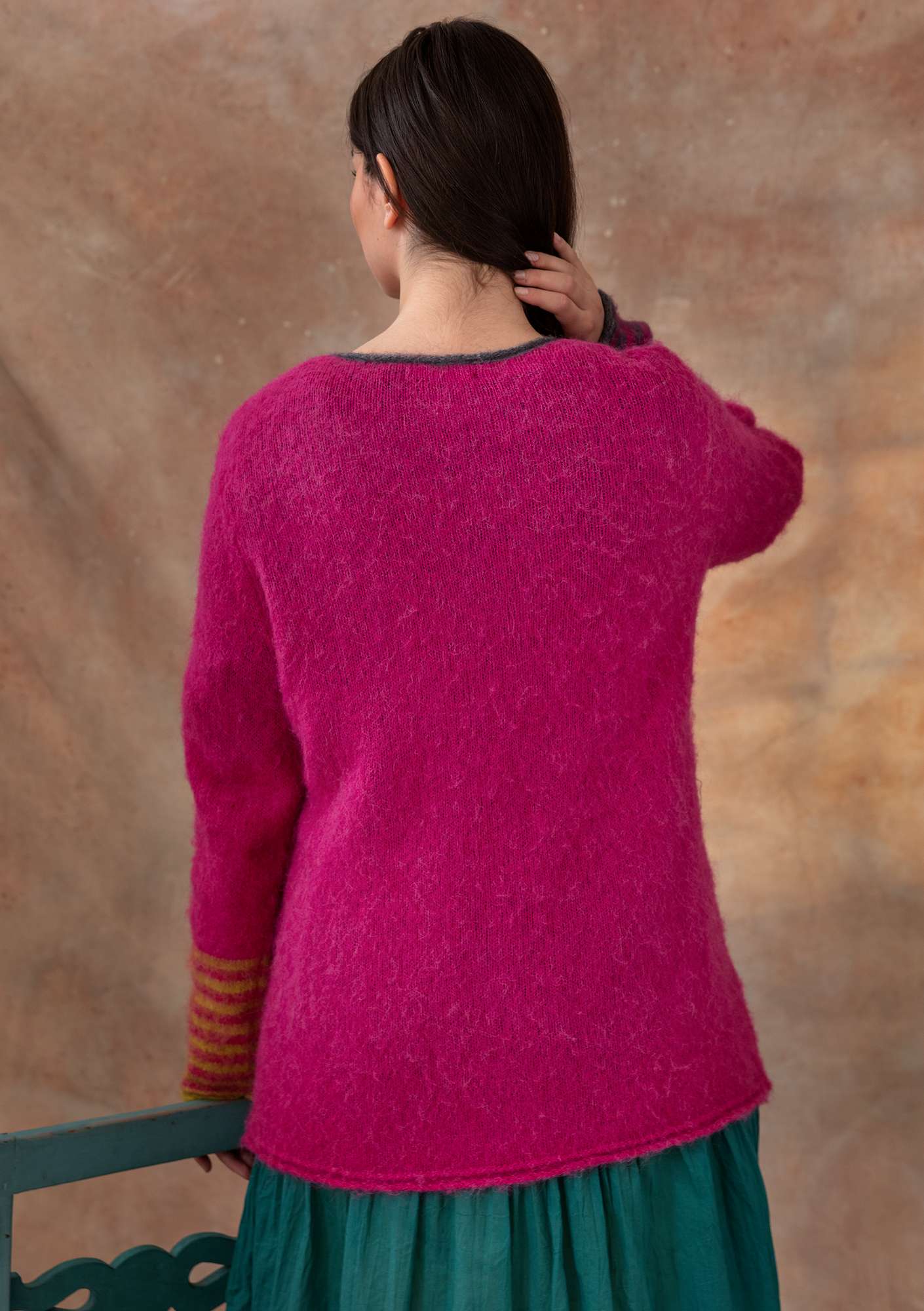 “Caramel” sweater in a brushed alpaca/organic cotton blend cerise thumbnail