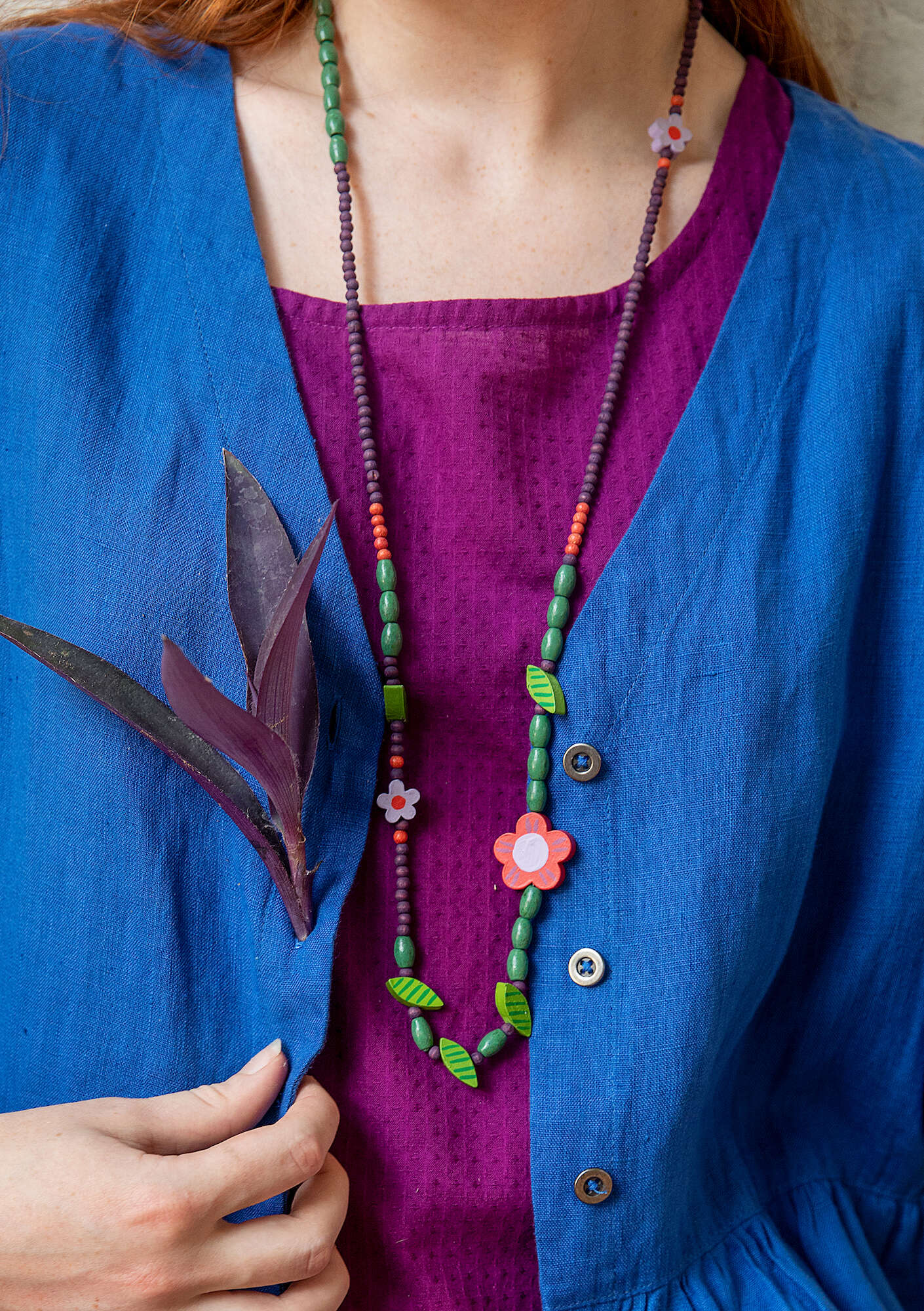 “Pacific” necklace in recycled wood petunia thumbnail