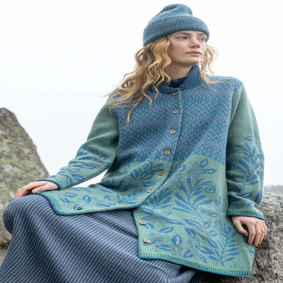 “Nova Scotia” long cardigan in lambswool - indigofera/patterned
