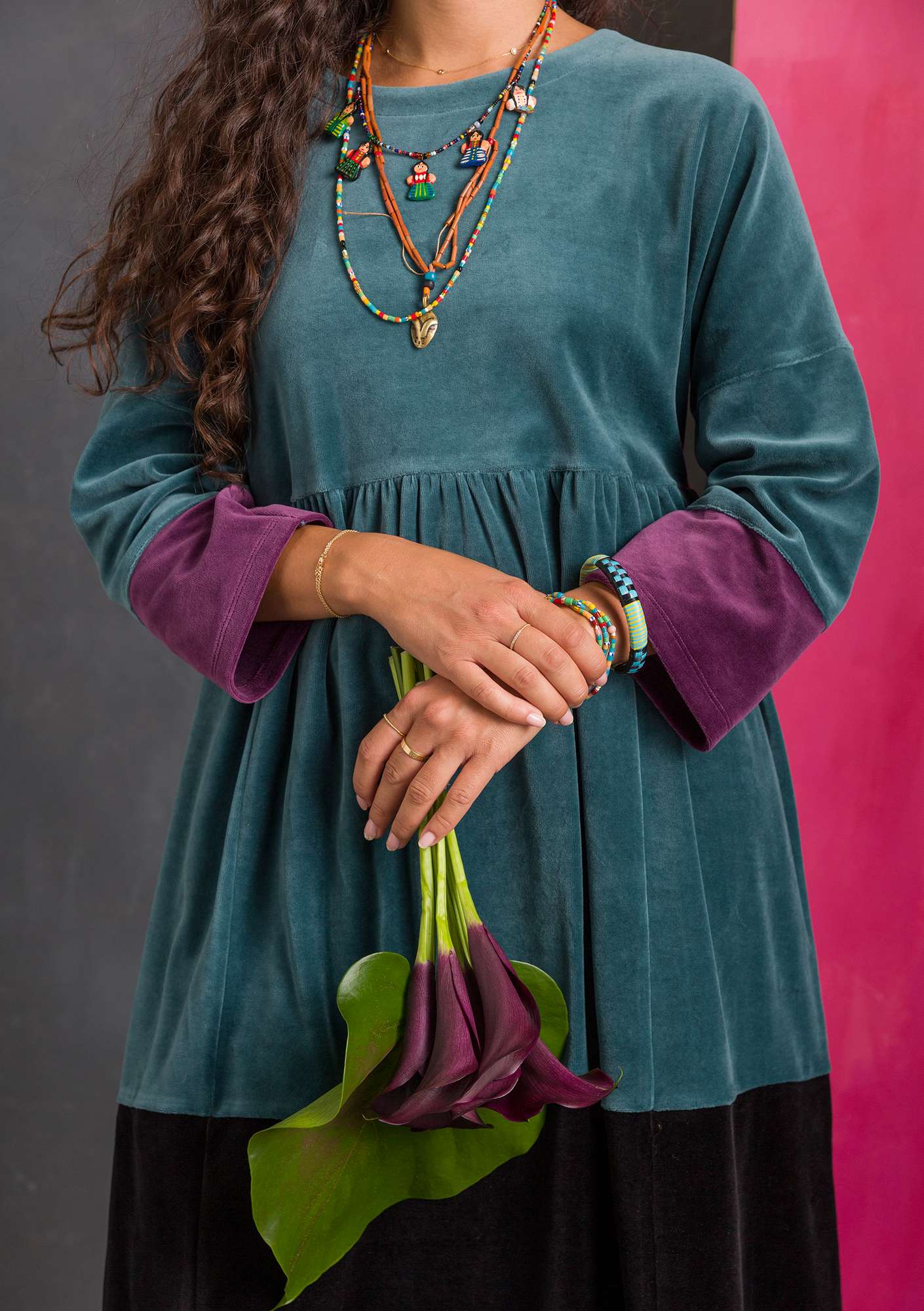 Velour dress in organic cotton/recycled polyester green indigo thumbnail