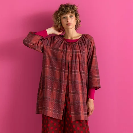 Vevd kunstnerbluse «Nora» i økologisk bomull - krapprød