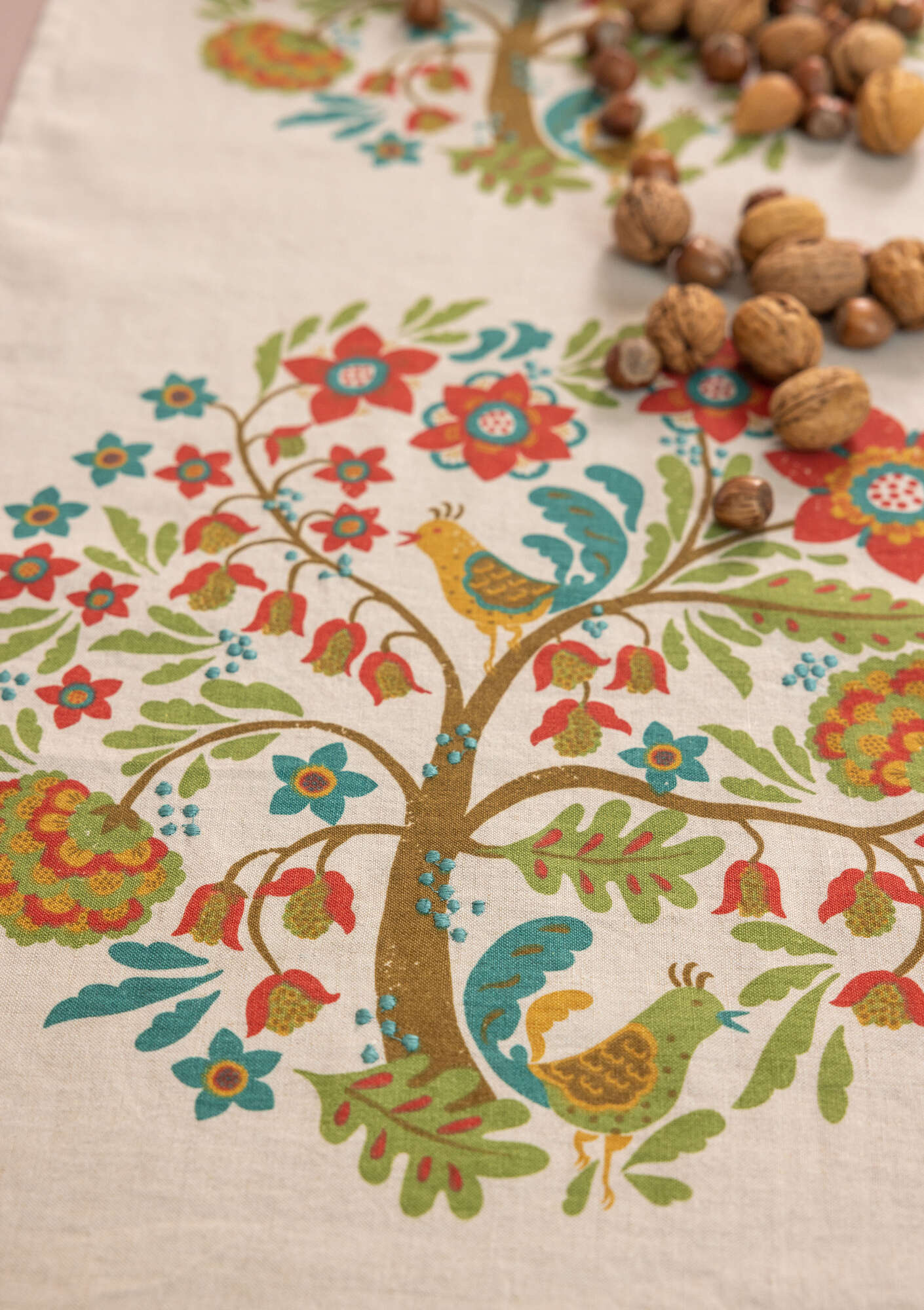 Chemin de table  Tree of life  en lin/coton naturel thumbnail